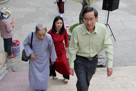 Đi chùa đầu năm từ lâu là một nét đẹp văn hóa truyền thống của người Việt