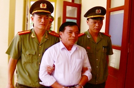 Nguyễn Đình Tấn - nguyên Chủ tịch UBND xã Quảng Minh, huyện Quảng Xương bị bắt giữ
