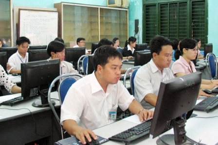 Thanh Hóa tạm dừng tuyển dụng công chức để chuyển sang hình thức thi tuyển