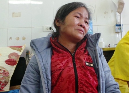 Chị Hương nghẹn ngào khi nói về hoàn cảnh gia đình mình