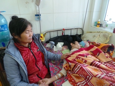 Hàng đêm, chị Hương nằm khóc vì cuộc đời quá bất công với mình