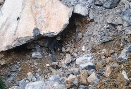 
Công tác tìm kiếm vô cùng nguy hiểm.
