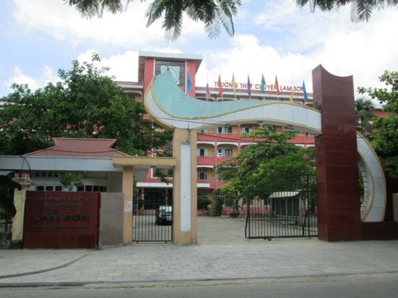 Toàn bộ học sinh được miễn thi THPT quốc gia 2016 đều là học sinh Trường THPT chuyên Lam Sơn