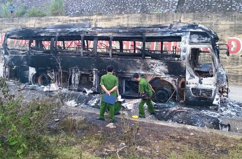 Cơ quan điều tra cũng có mặt để điều tra nguyên nhân