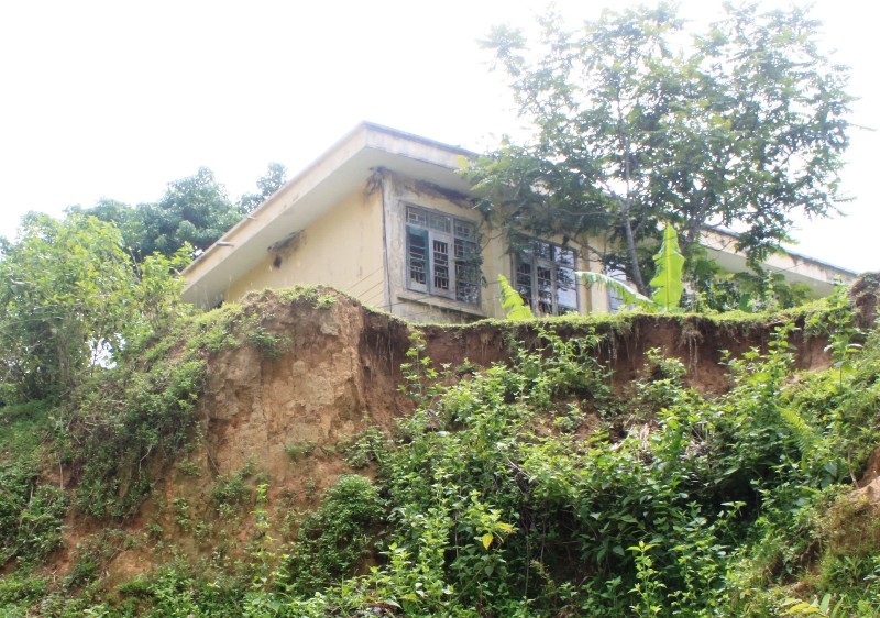 Hiện trường sạt lở