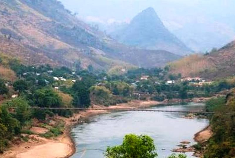 Nhảy xuống sông cứu lợn, người đàn ông bị nước cuốn trôi - 1 Sông Mã đoạn chạy qua xã Tén Tằn, huyện Mường Lát