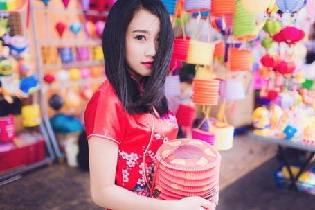 “Bạn gái màn ảnh” của Sơn Tùng MTP rạng rỡ dạo phố Trung thu - 5