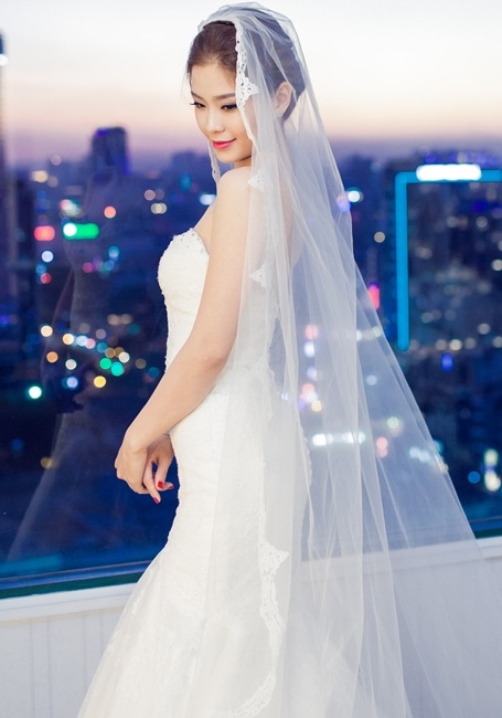 Những chiếc váy cưới đình đám của sao Việt năm 2015 - 8 Những chiếc váy cưới đình đám của sao Việt năm 2015 - 8