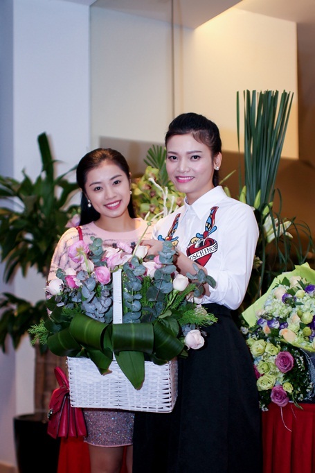 "Sao mai" Phương Thảo tưng bừng đón sinh nhật sau khi nhận danh hiệu NSƯT - 8
Sao mai Thu Hằng