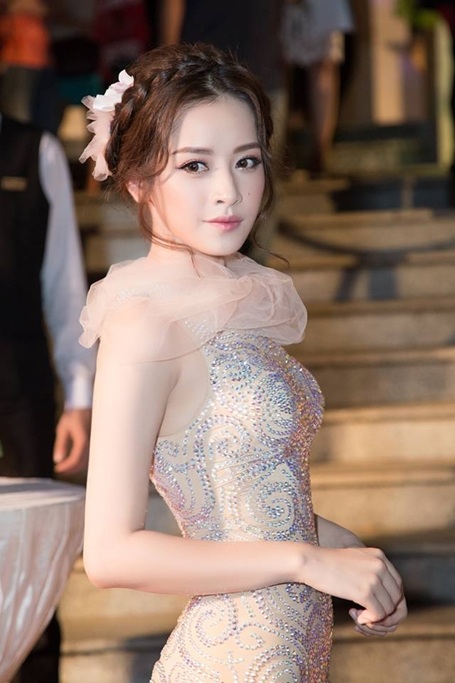 Cô giành giải Đồng Bước nhảy hoàn vũ.