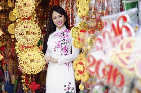 Hoa hậu Điện ảnh 9X thướt tha áo dài đón xuân - 9 Hoa hậu Điện ảnh 9X thướt tha áo dài đón xuân - 9