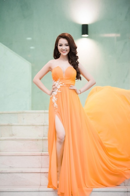 Trong một chương trình truyền hình, Á hậu Thụy Vân đã tiết lộ rằng cô rất may mắn khi có được một người bạn đời luôn biết điều tiết các mối quan hệ trong gia đình.