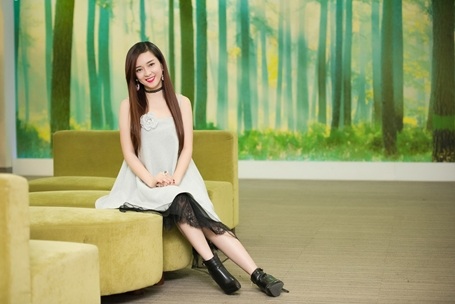 Nữ ca sỹ cảm thấy bản thân may mắn khi tới thời điểm giáp Tết cô được mời ghi hình trong nhiều chương trình truyền hình đặc sắc.