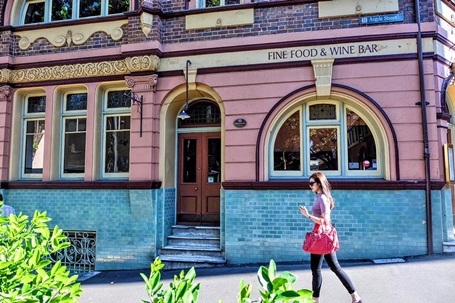 Á hậu Dương Tú Anh du xuân ở trời Tây - 3 Nàng Á hậu đã tới thăm Sydney, Melbourne.