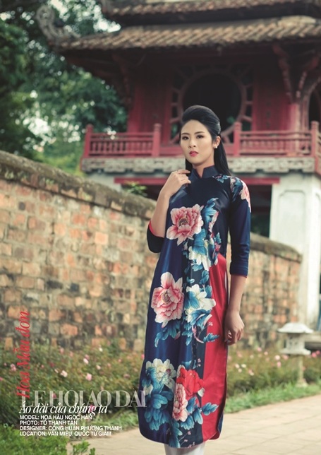 
Thiết kế áo dài mang chủ đề Hoa Mẫu đơn của hai NTK Công Huân, Phương Thanh
