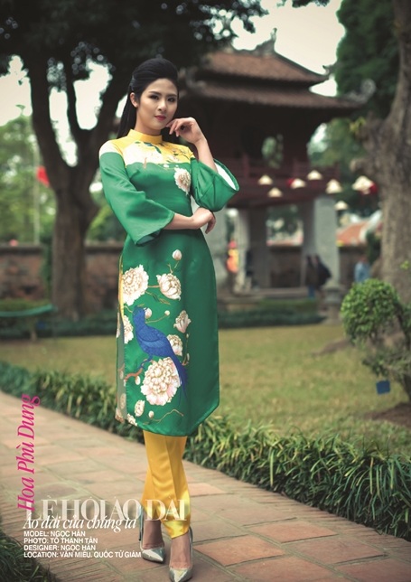 
Thiết kế áo dài mang chủ đề Hoa Phù Dung của NTK Ngọc Hân
