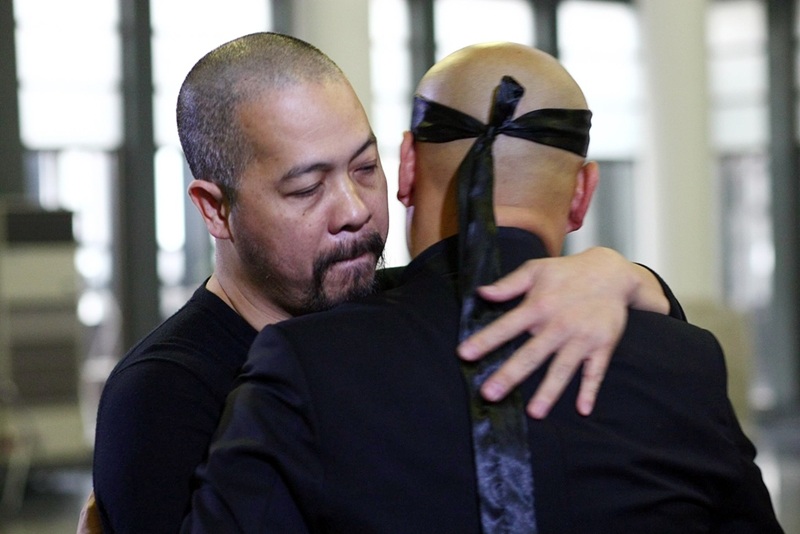 NTK Đức Hùng an ủi con trai nhạc sĩ Thanh Tùng.