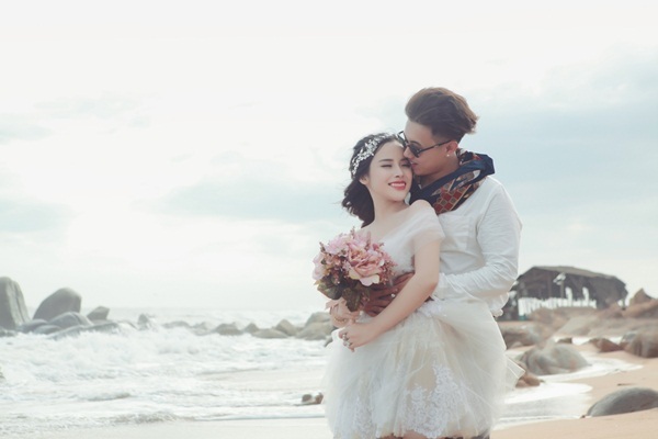 Cặp đôi 9X từng tỏ tình gây “bão” tung ảnh cưới lãng mạn - 1 Cặp đôi 9X từng tỏ tình gây “bão” tung ảnh cưới lãng mạn - 1