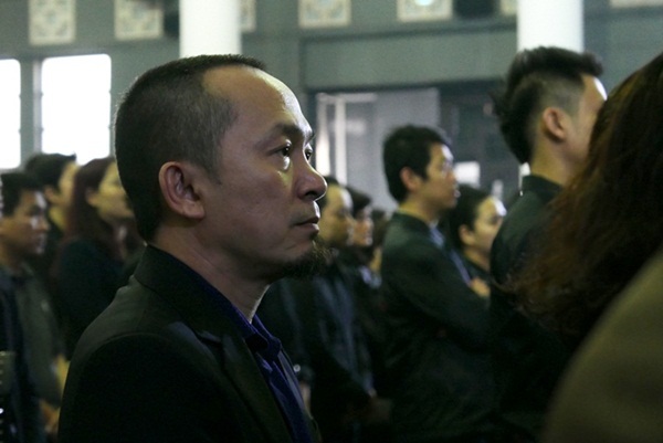 Là người học trò mà Thanh Tùng rất yêu mến khi sinh thời, nhạc sĩ Quốc Trung có một tình cảm đặc biệt đối với ông. Nhạc sĩ Quốc Trung đã viết trong sổ tang: Kính chào thầy, ngôi sao cô đơn của tụi em. Bọn em sẽ luôn nhớ tới thầy, cách xa đâu là lãng quên….