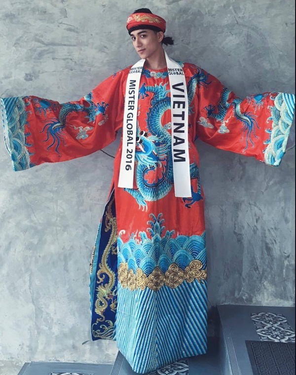 Đại diện Việt Nam trắng tay tại Mister Global 2016 - 4 Thí sinh Việt Nam là Nguyễn Phúc Cường (SN 1993) trước đó được đánh giá cao nhờ thần thái cuốn hút, cùng khả năng ngoại ngữ tốt được thể hiện trong suốt hành trình diễn ra cuộc thi. Tại đêm chung kết, may mắn đã không xảy ra với đại diện Việt Nam. Anh đã không lọt top nào của cuộc thi. Chia sẻ sau chung kết, mỹ nam gốc Đà Nẵng tâm sự: Tôi rất buồn và muốn nói lời xin lỗi đến những khán giả, các fan đã ủng hộ tôi trong suốt cuộc thi. Nhưng nỗ lực thôi chưa đủ, còn phải cần có may mắn nữa. Dù sao tôi cũng đã vượt qua được chính bản thân mình và có được nhiều trải nghiệm lẫn bạn bè quốc tế sau cuộc thi.
