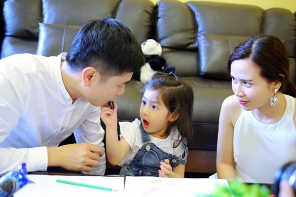 Những sao Việt rục rịch lên chức mẹ bỉm sữa - 2 Với Lưu Hương Giang: Gia đình là nơi để về. Các con chính là tài sản vô giá.