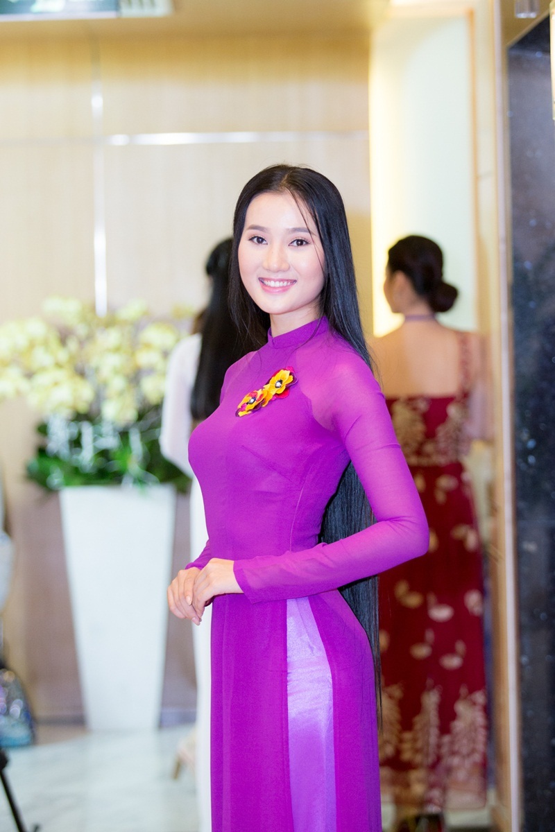 Ngắm dàn chân dài nổi bật Top 30 Hoa hậu Việt Nam phía Nam - 8 Ngắm dàn chân dài nổi bật Top 30 Hoa hậu Việt Nam phía Nam - 8
