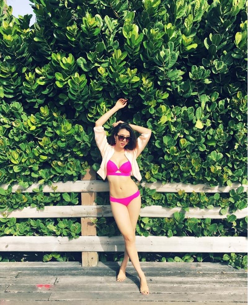 Ngọc Quyên lần đầu khoe dáng với bikini sau sinh con - 11 Ngọc Quyên lần đầu khoe dáng với bikini sau sinh con - 11
