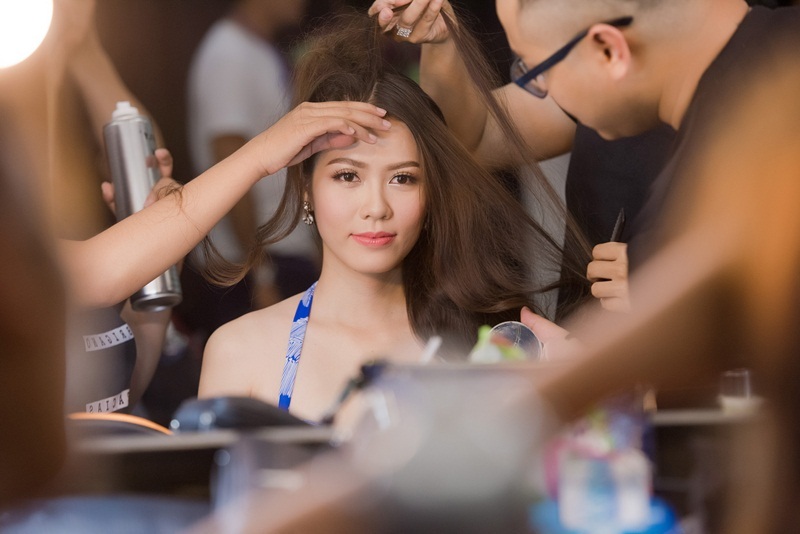 Hướng dẫn tận tình và những lời khuyên bổ ích từ êkip giúp các thí sinh nhanh chóng hoàn thành phần buổi ghi hình.