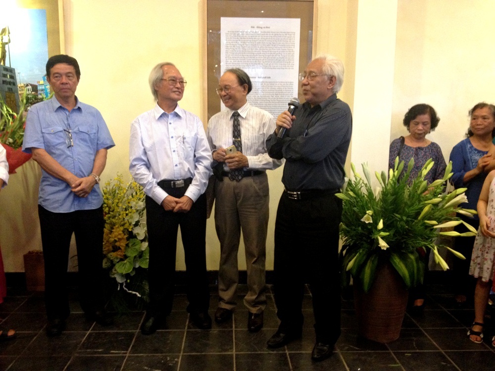 Ông Trần Khánh Chương - Chủ tịch Hội Mỹ thuật Việt Nam phát biểu khai mạc.