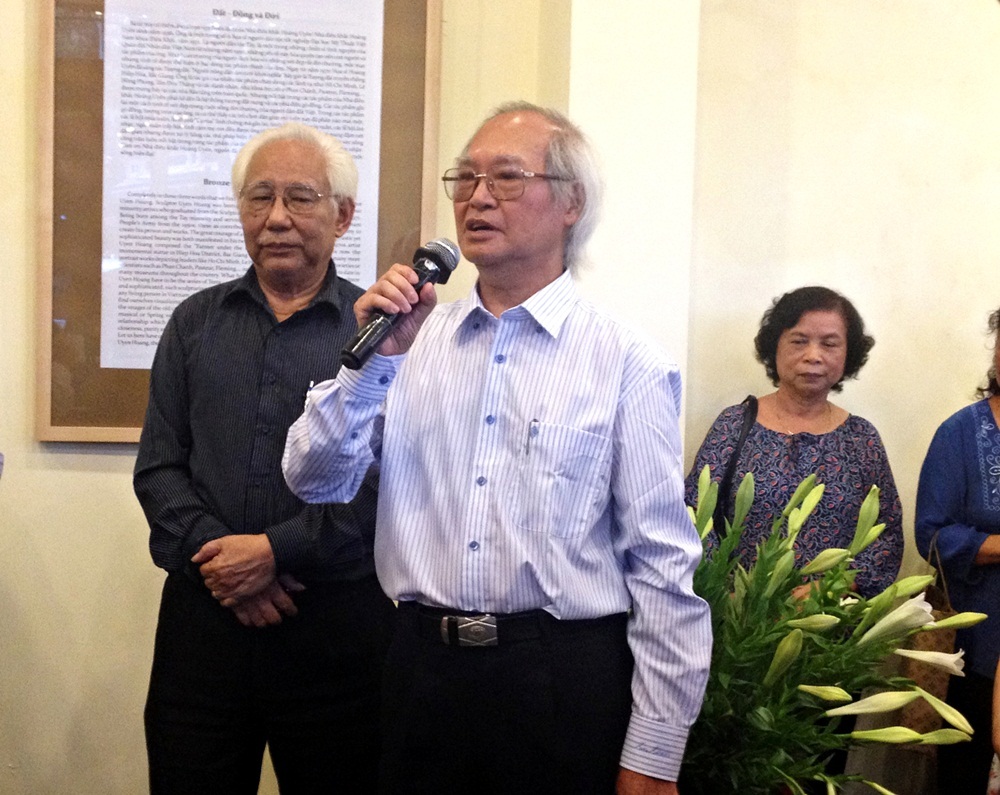 Nhà điêu khắc Hoàng Uyên chia sẻ về những năm tháng làm nghề.