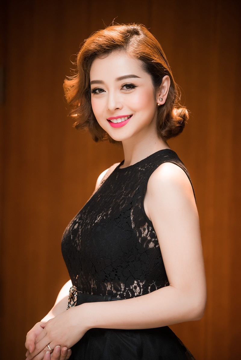 Hoa hậu Jennifer Phạm khoe vẻ đẹp kiêu kì - 3 Hoa hậu Jennifer Phạm khoe vẻ đẹp kiêu kì - 3