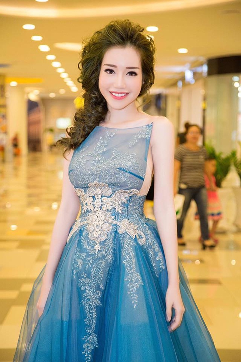 Sao giữ kín chuyện “khai hoa nở nhụy”, lại dáng “thần tốc” sau sinh - 6 Sao giữ kín chuyện “khai hoa nở nhụy”, lại dáng “thần tốc” sau sinh - 6