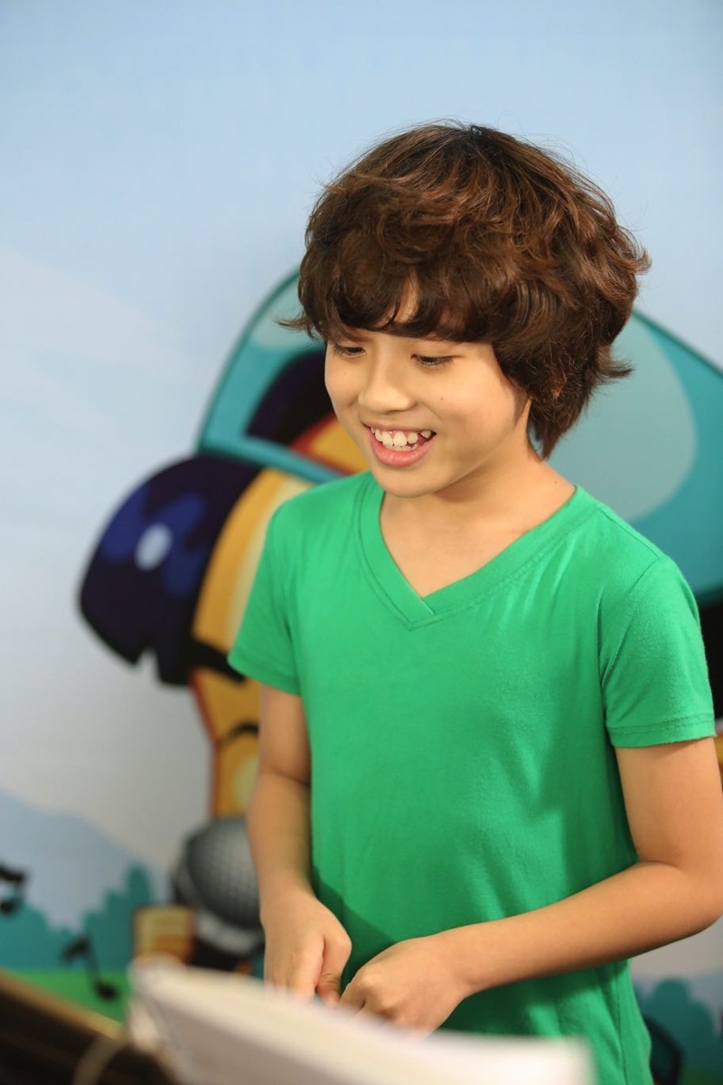 Với ngoại hình điển trai, giọng hát cuốn hút, cậu bé Gia Khiêm đã có một lượng fan riêng mặc dù mới chỉ là thí sinh đi thi.