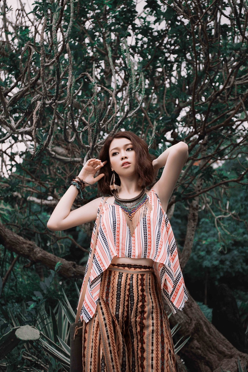 Hoa khôi Trương Tùng Lan lôi cuốn với phong cách bohemian - 8