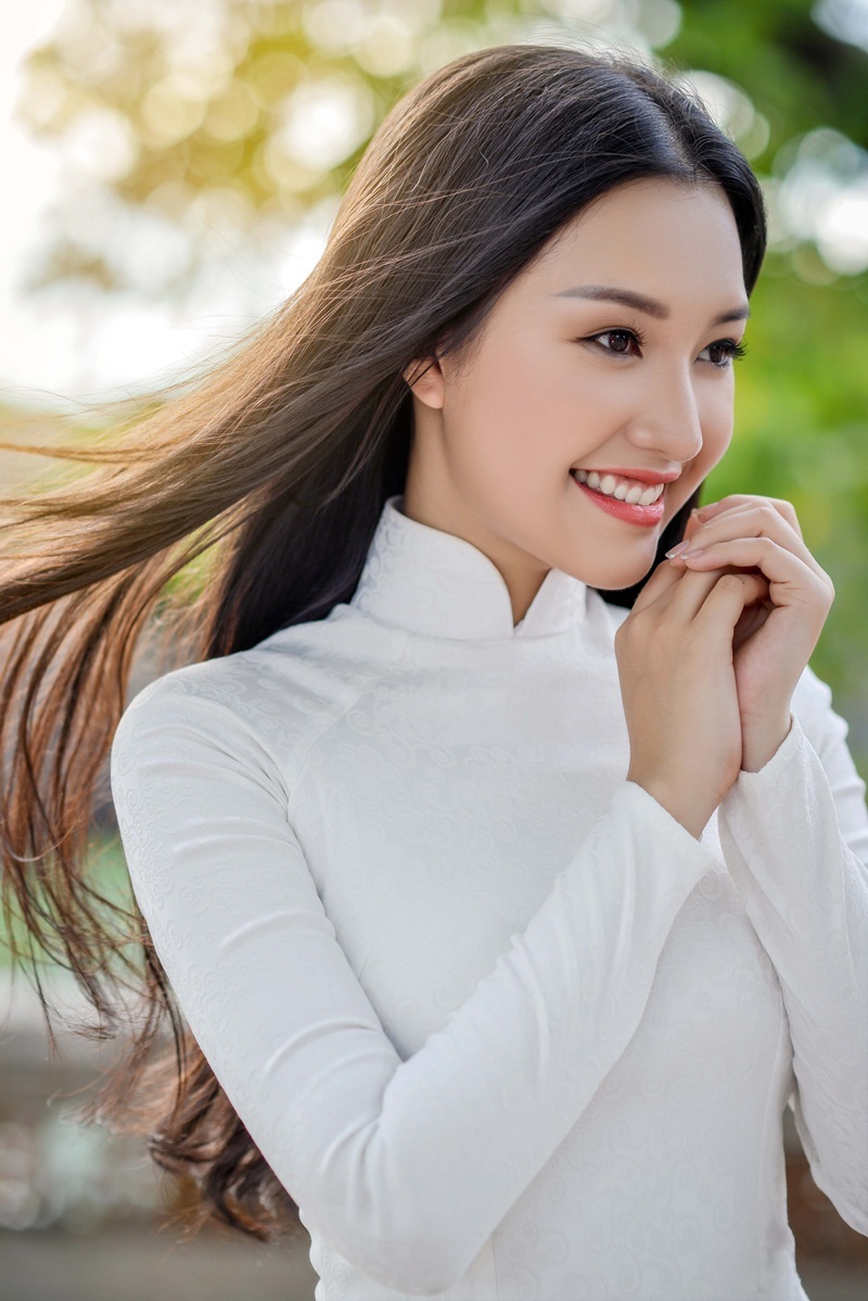 Vẻ đẹp mơ màng của nàng thơ xứ Huế được chú ý tại Hoa hậu Việt Nam - 2 Vẻ đẹp mơ màng của nàng thơ xứ Huế được chú ý tại Hoa hậu Việt Nam - 2
