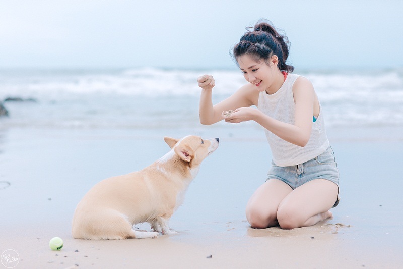 “Cô gái trà sữa” Việt đáng yêu trong bộ ảnh mới cùng thú cưng - 2 “Cô gái trà sữa” Việt đáng yêu trong bộ ảnh mới cùng thú cưng - 2