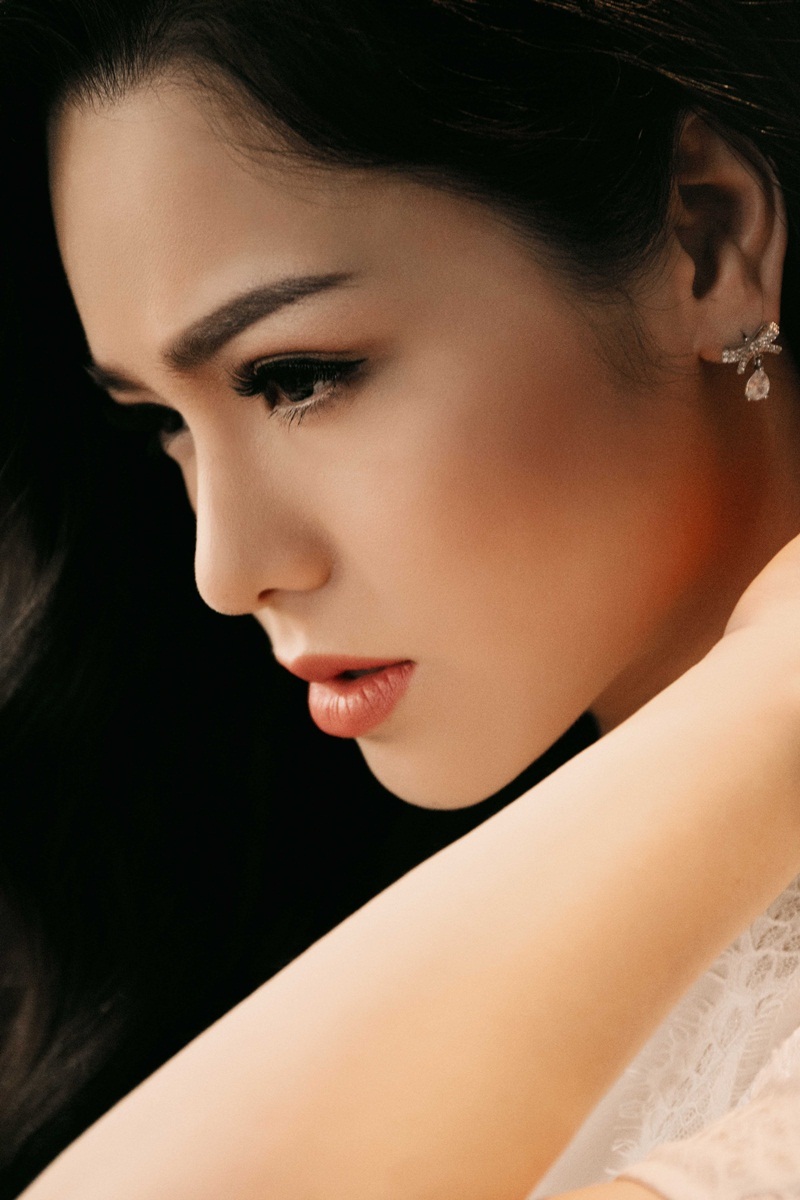 Nhật Kim Anh đẹp mặn mà trở lại showbiz sau sinh - 3 Nhật Kim Anh đẹp mặn mà trở lại showbiz sau sinh - 3