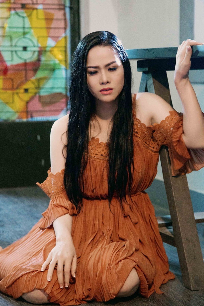 Nhật Kim Anh đẹp mặn mà trở lại showbiz sau sinh - 10 Nhật Kim Anh đẹp mặn mà trở lại showbiz sau sinh - 10