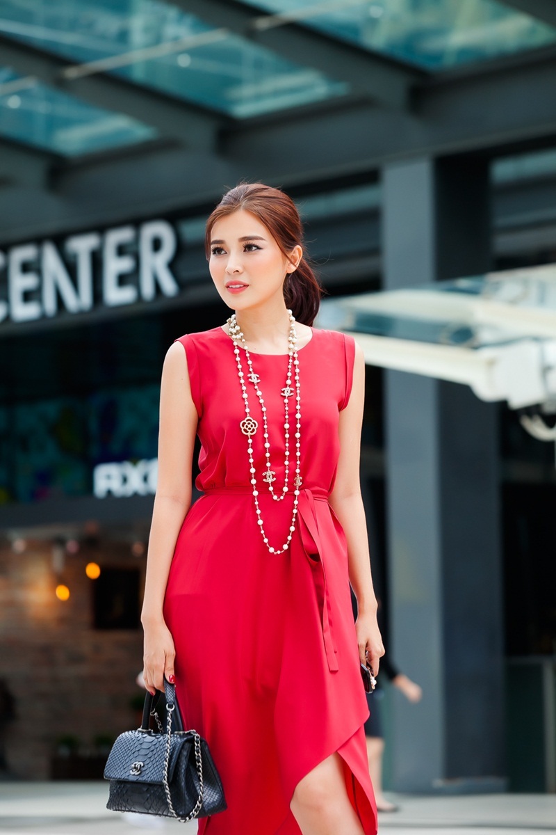 Người đẹp xứ dừa biến hóa với thời trang "sang chảnh" tại Thái Lan - 10 Người đẹp xứ dừa biến hóa với thời trang "sang chảnh" tại Thái Lan - 10