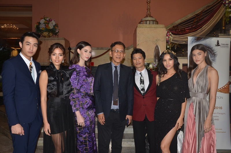 Dustin Nguyễn hi vọng sau chuyến đi này, anh sẽ tìm được nhiều cảm hứng mới trong việc sản xuất phim và một ngày gần nhất, điện ảnh Việt Nam có thể vươn xa như điện ảnh Thái Lan.