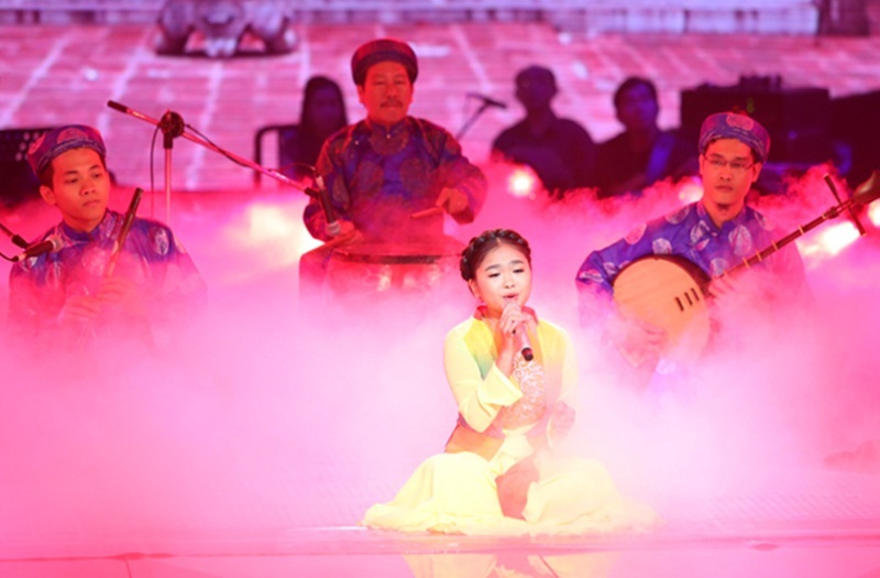 Những sao nhí Việt được khán giả mê mệt khi hát dân ca - 4 Những sao nhí Việt được khán giả mê mệt khi hát dân ca - 4