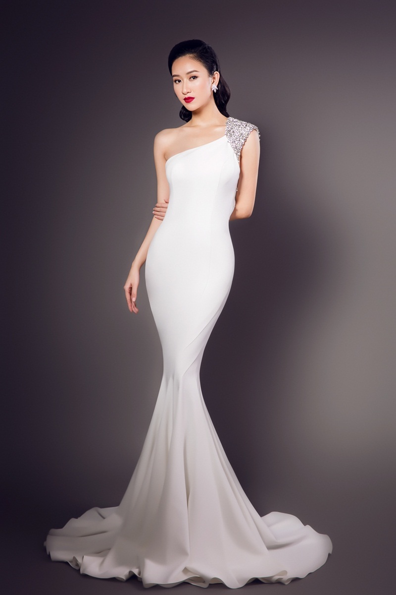 Ra đời từ năm 1971, nhưng đến 1973 mới diễn ra năm đầu tiên với chiến thắng của đại diện đến từ Mỹ, Miss Intercontinental đến nay đã trải qua 40 lần tổ chức, trở thành cuộc thi nhan sắc quốc có “thâm niên” nhiều thứ 4 chỉ sau Hoa hậu Thế giới, Hoa hậu Hoàn vũ và Hoa hậu Quốc tế.