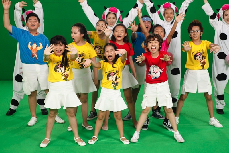 Mới đây, các Idol Kids đã thực hiện 4 MV để gửi tặng khán giả gồm: Hồ Văn Cường, Bảo Trân, Jayden, Gia Khiêm, Thiên Tùng, Khánh Linh, Thùy Anh, Diệp Nhi, Bảo Khương, Linh Hoa. 4 MV gồm 4 ca khúc: Sắc màu trái cây (Hoài An), Bống Bống Bang Bang (Only C – Nguyễn Phúc Thiện), Cô bé Lọ Lem (Hoài An) và Nông trại siêu phàm (Mew Amazing).