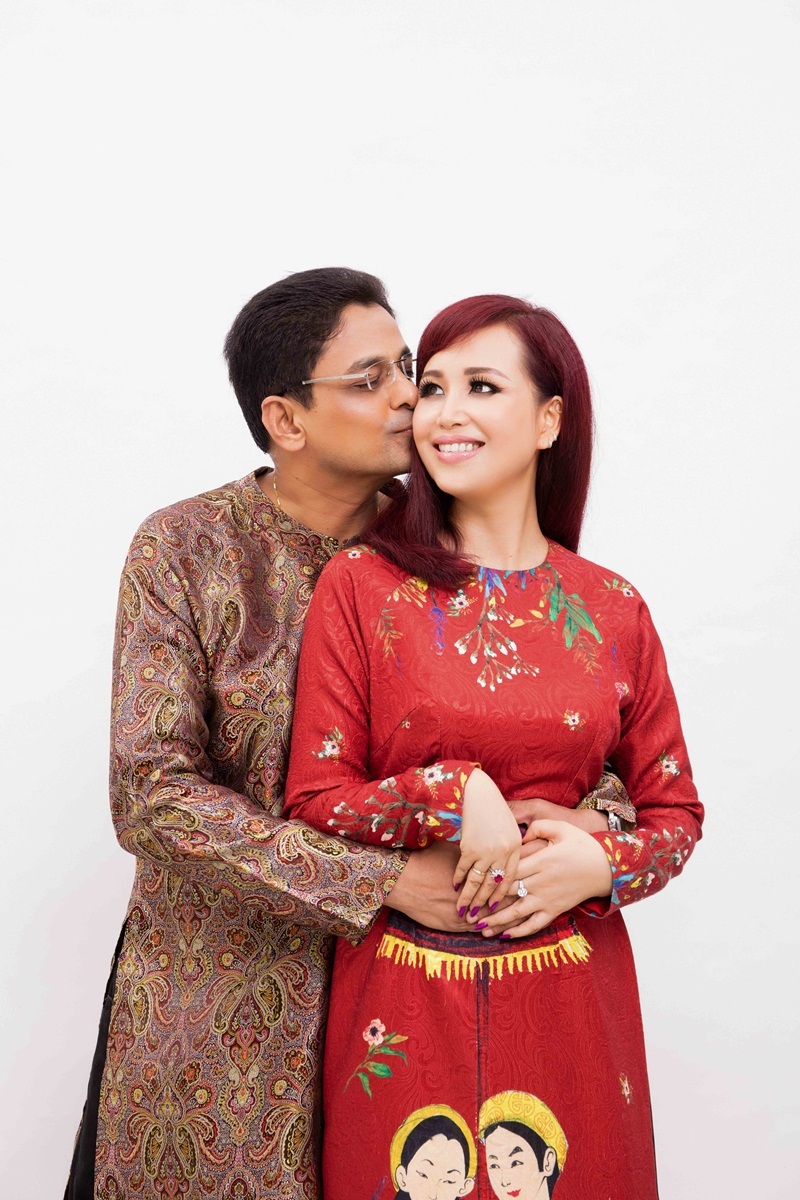 Kết quả của một năm yêu và tìm hiểu là đám cưới hạnh phúc. Nguyễn Diệu Hoa lập gia đình năm 1993. Tuy nhiên, Hoa hậu khá kín tiếng về đời tư.