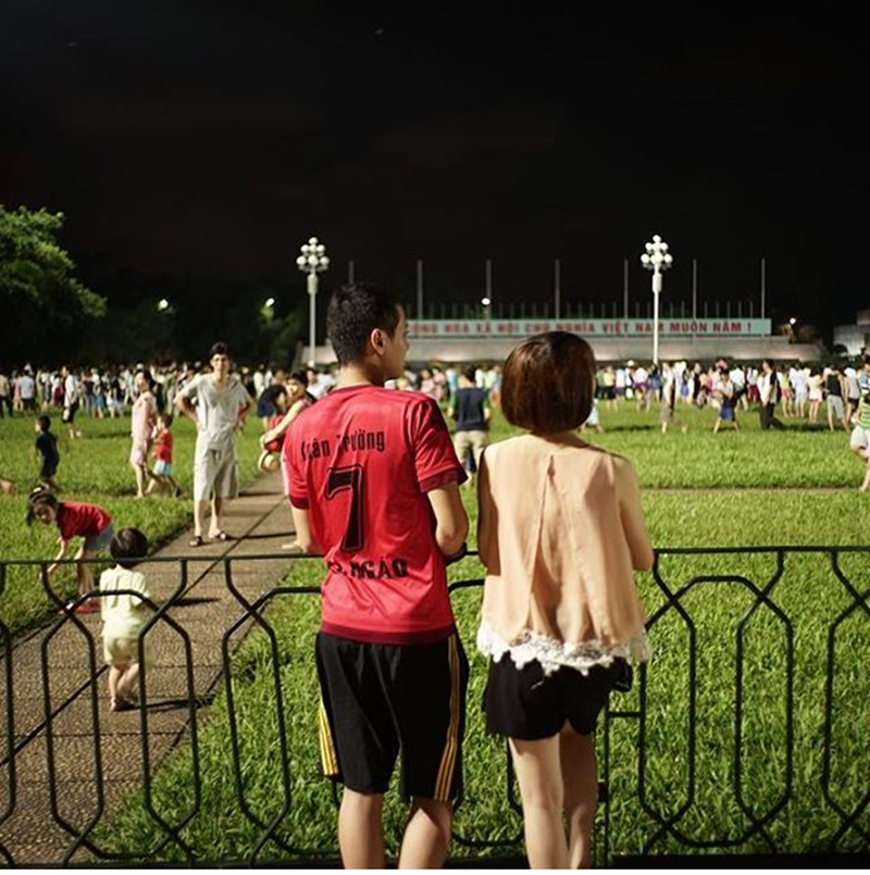 Hai bạn trẻ người Việt.