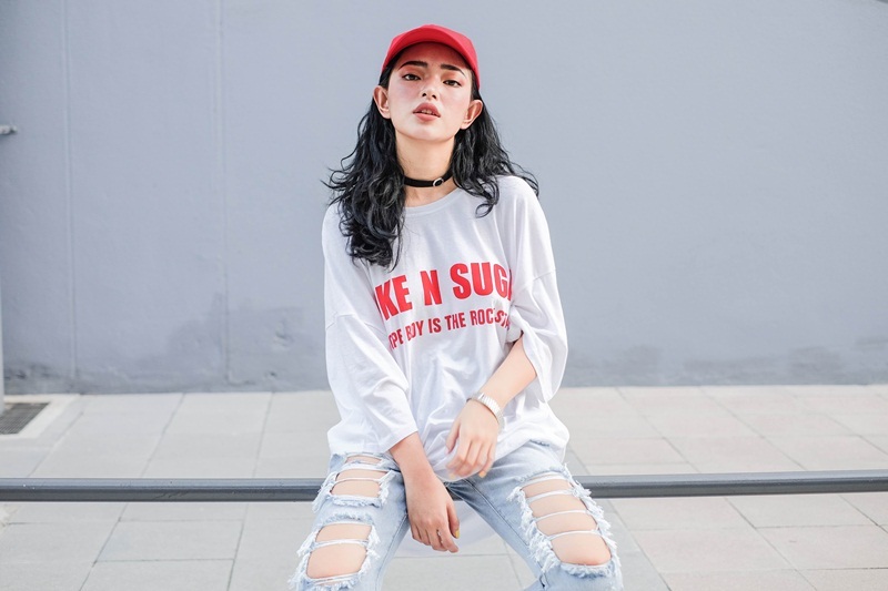 Gặp cô gái fashionista 19 tuổi "chất nhất vịnh Bắc Bộ” - 1 Cô gái 19 tuổi với chiều cao vỏn vẹn 1m6 và chưa hề có kinh nghiệp diễn xuất trước ống kính gây bất ngờ khi tạo nên sức hút mạnh.