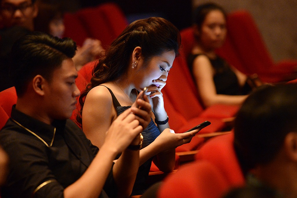 Ngồi cạnh Dương Tú Anh là Bảo Hưng - em trai BTV Ngọc Trinh.