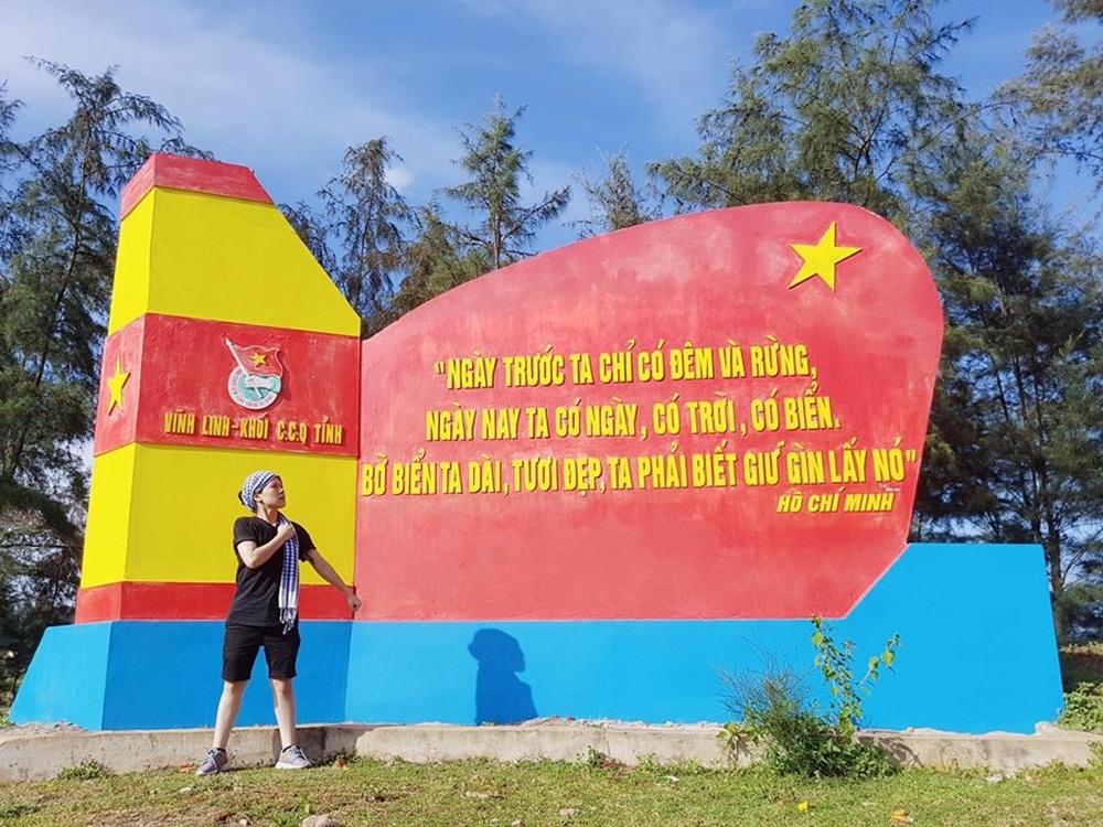 Tiên Tiên phong trần trải nghiệm làm người dân vùng đảo - 6 Những hình ảnh mới nhất, dường như Tiên Tiên đã viết nên “Biển Đông du ký” cho chính mình khi được nhận lời mời tham dự chương trình Biển Đông du ký của Đài Truyền hình Việt Nam.