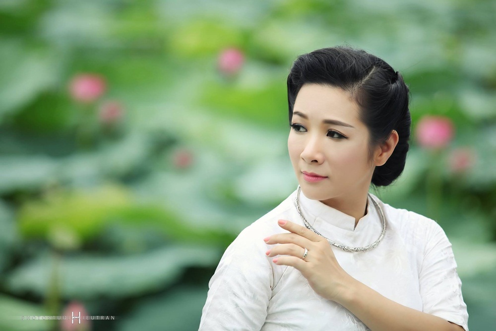Dàn “Sao nhạc đỏ” quy tụ trong đêm Live Concert tháng 8 - 3 Sau một thời gian vắng bóng NSƯT Thanh Thanh Hiền sẽ quay trở lại sân khấu với những ca khúc ngọt ngào hát về quê hương, đất nước, về Bác.