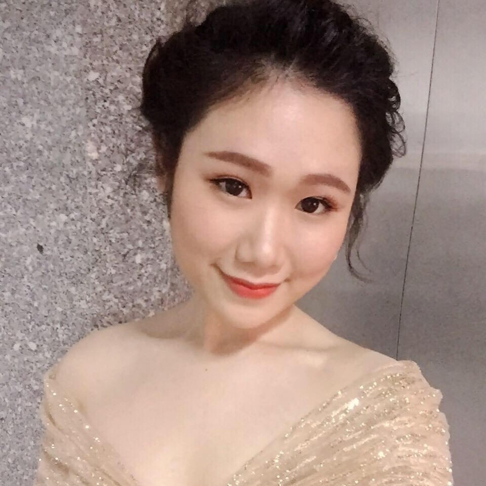 Em gái của “bạn trai Kỳ Duyên” kể chuyện lập nghiệp với 50 triệu đồng - 5 Cô nàng sở hữu gương mặt ưa nhìn, xinh xắn.